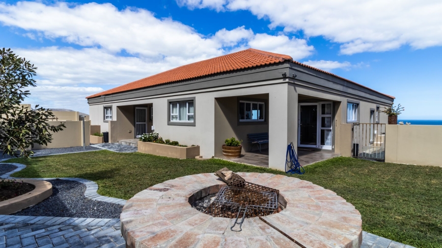 3 Bedroom Property for Sale in Berghof Western Cape